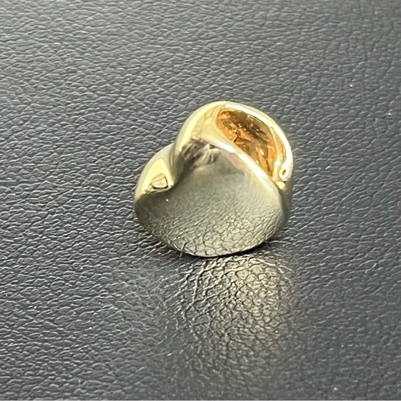 Trollbeads Retired Heart, Gold Bead- 21310 - Picture 8 of 10